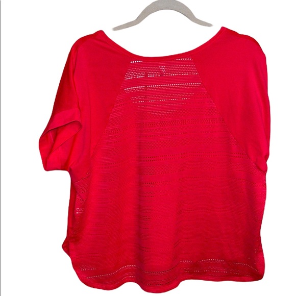 MTA Sport Pink top - Picture 2 of 3